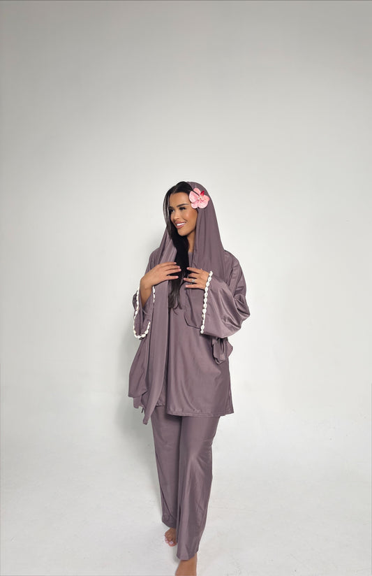 Taupe mauve